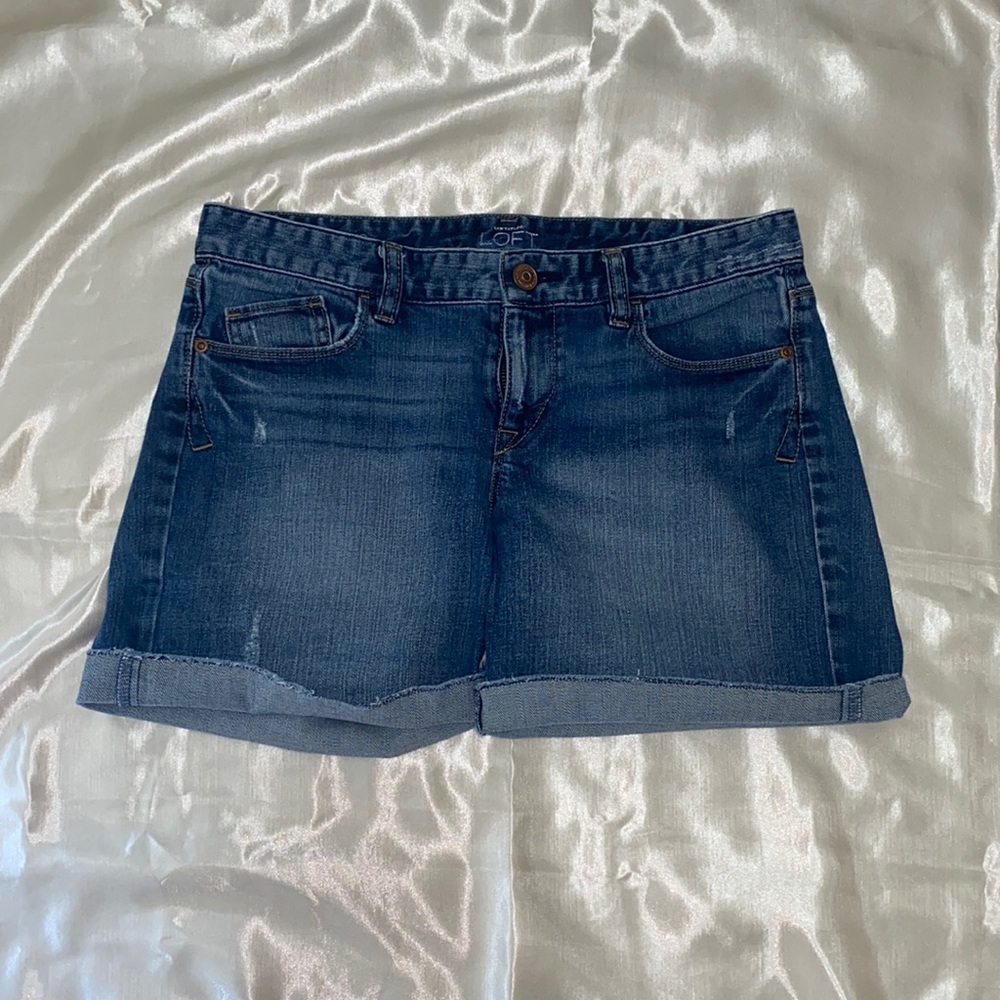 The Loft shorts size 29